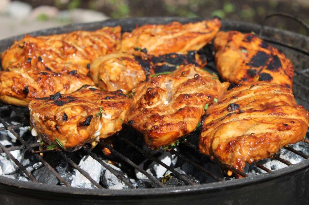 chicken_bbq_charcoal_grille_spiced_glow_summer_mat-627414 (1).jpg